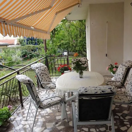 Apartman Gf1 In Croatia *